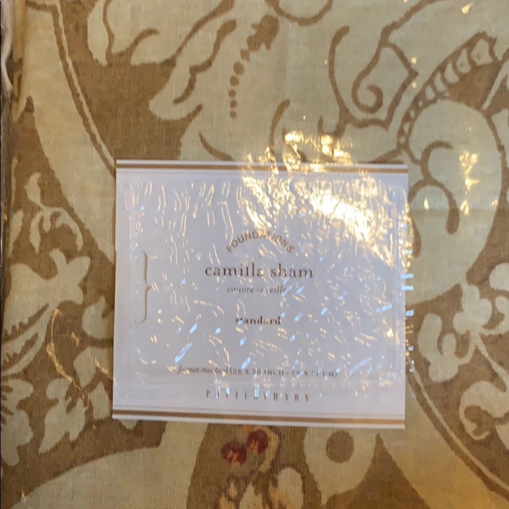 Pottery barn king/cal king new duvet shams